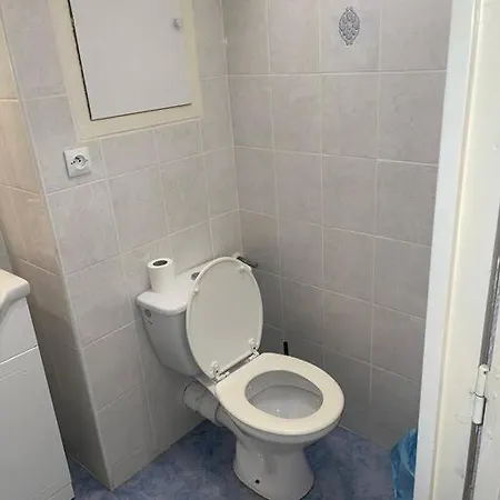 Magnifique En Bord De 卡尔维