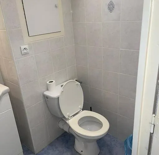 Magnifique En Bord De Calvi (Corsica)